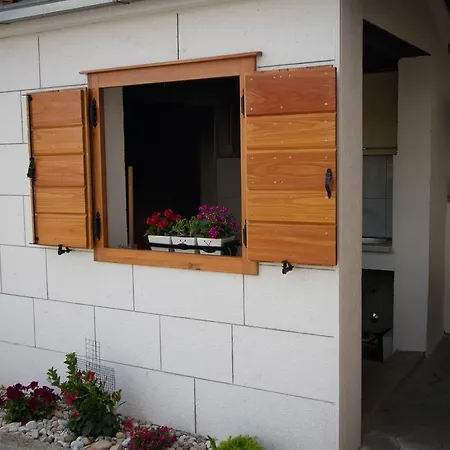 Apartman Roka *